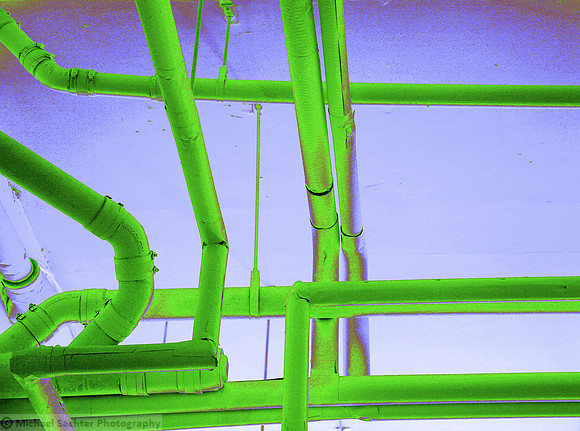 Intersection purple green neon 1