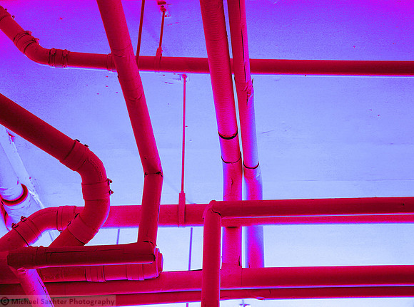 Intersection_2750 blue red  neon 1
